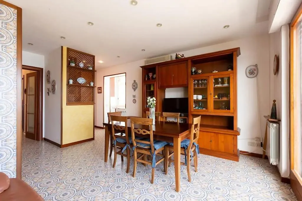 Villa Emilia Mondello Appartamento Emily Con Vista Sul Mare Palermo 0*,  Italy